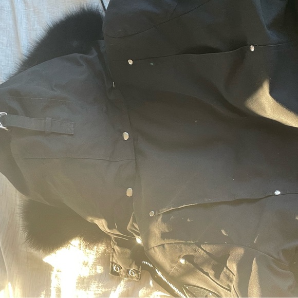 Moose Knuckles women’s parka jacket - Picture 7 of 11